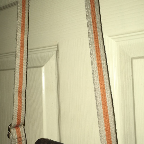 Michael Kors Crossbody Bag - Picture 3 of 7